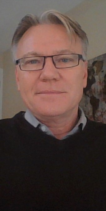 Dr Brett Abbenbroek